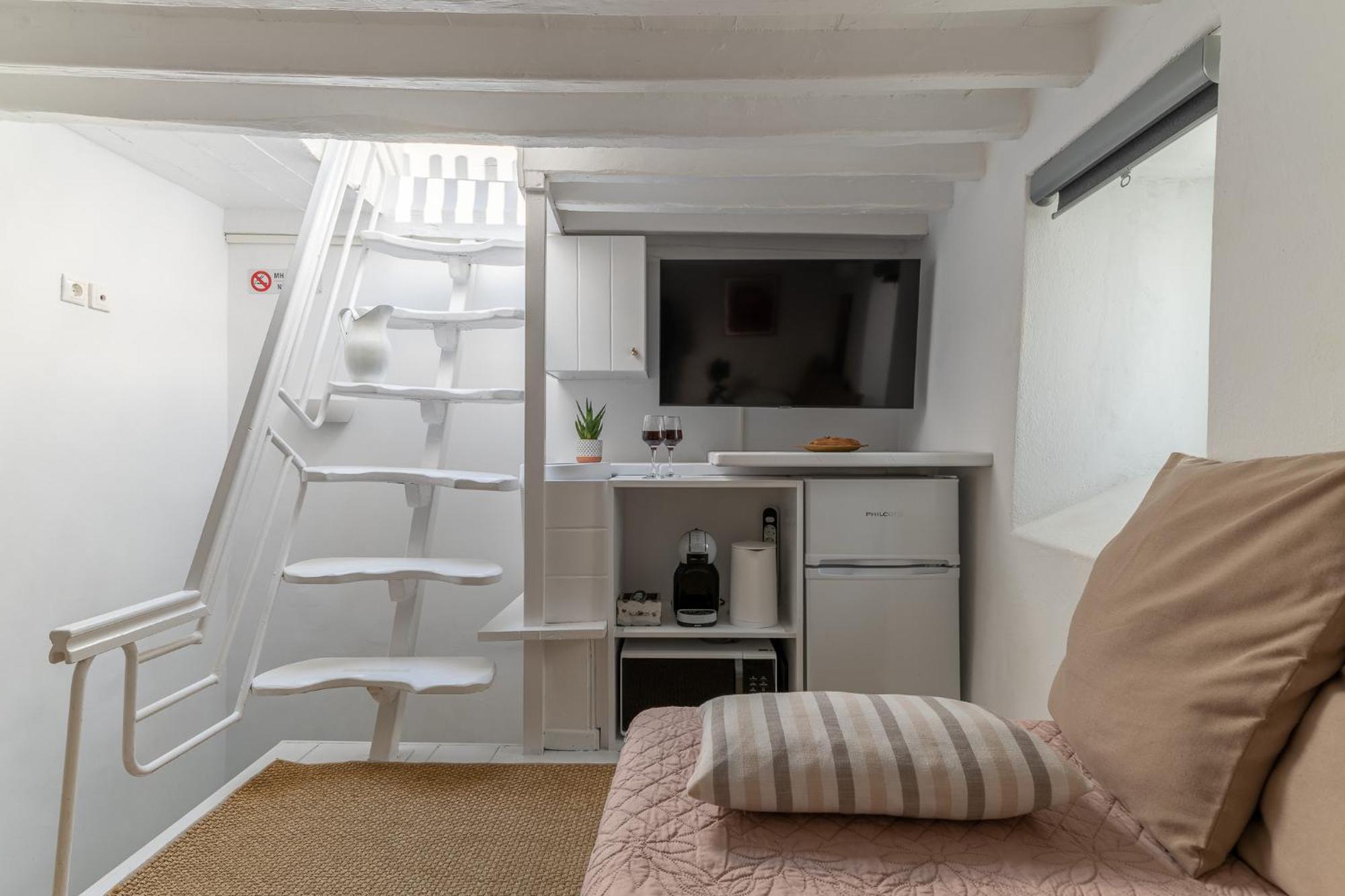 Elpis Mykonos Apartments - Mykonos Town Delos Port Экстерьер фото